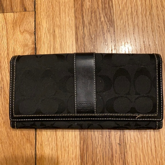 Coach Handbags - Black coach Wallet